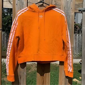 Crop adidas sweater
